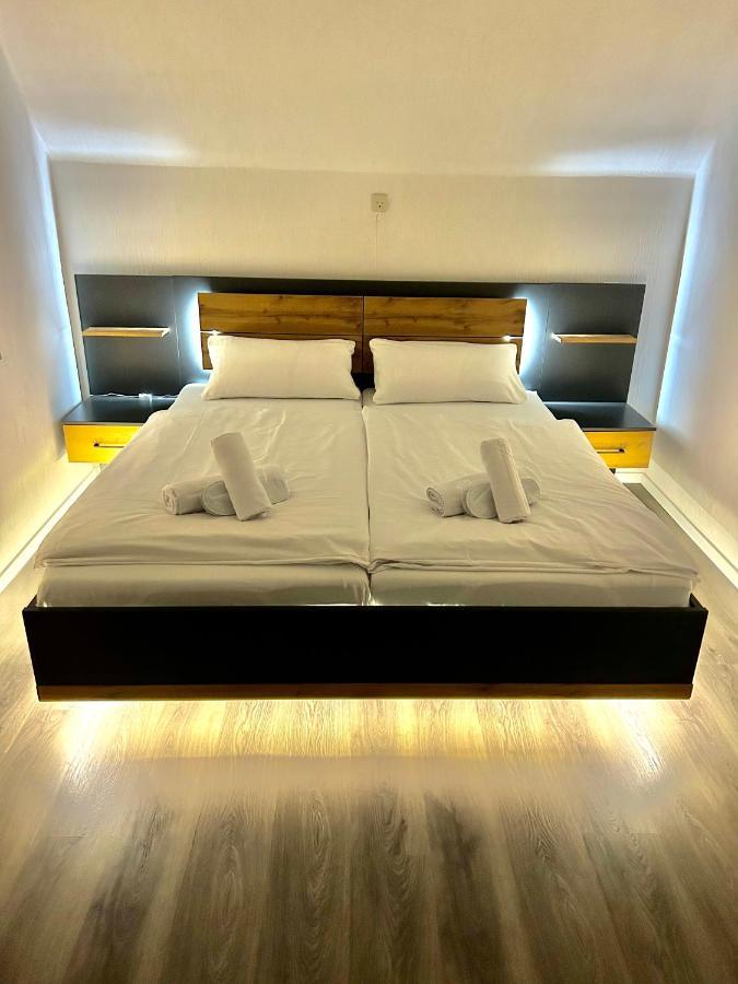 Riverside Airport Hotel Kelsterbach Esterno foto