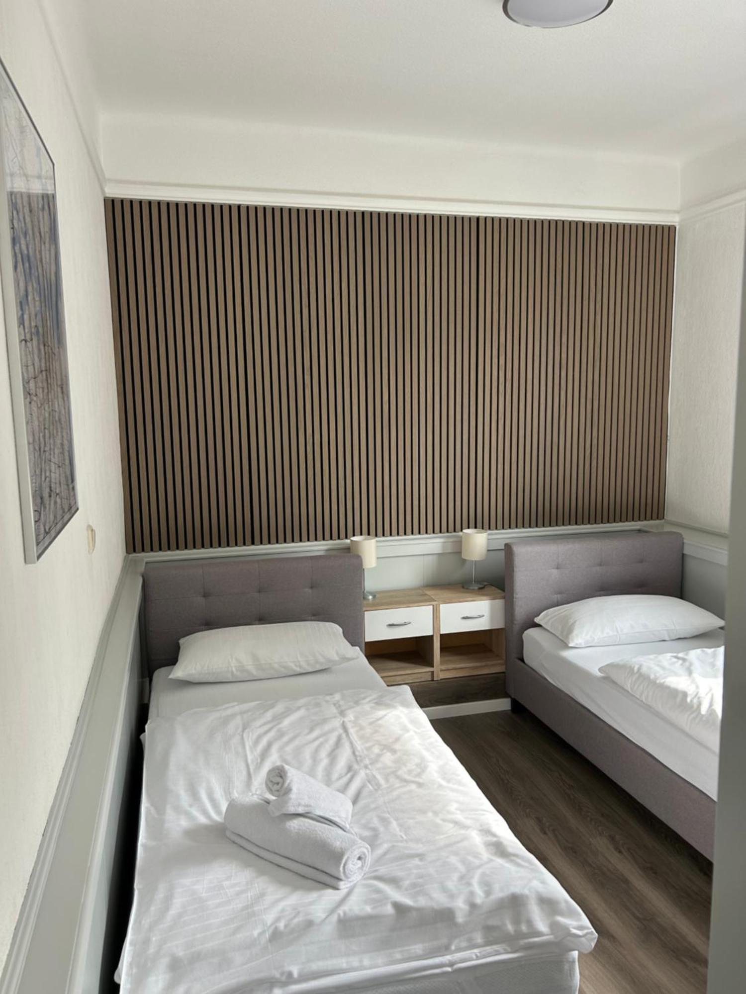 Riverside Airport Hotel Kelsterbach Esterno foto