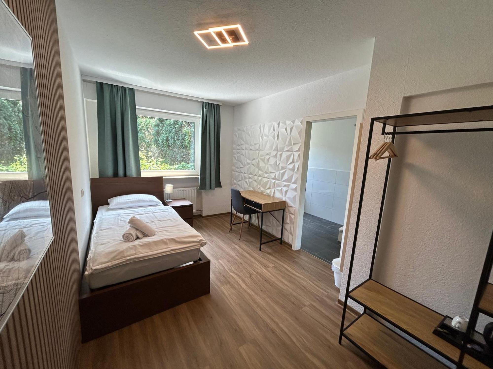 Riverside Airport Hotel Kelsterbach Esterno foto