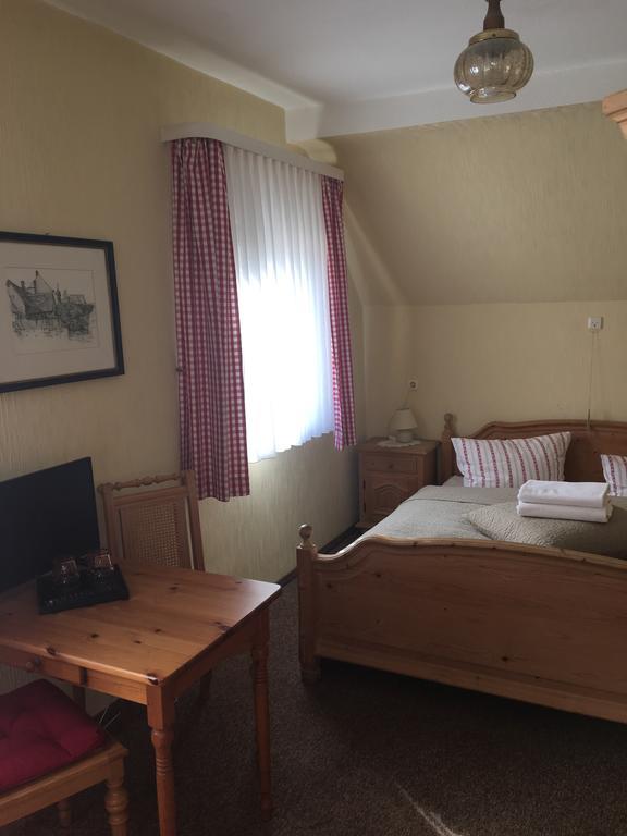 Riverside Airport Hotel Kelsterbach Esterno foto
