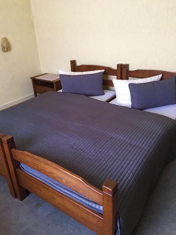 Riverside Airport Hotel Kelsterbach Esterno foto