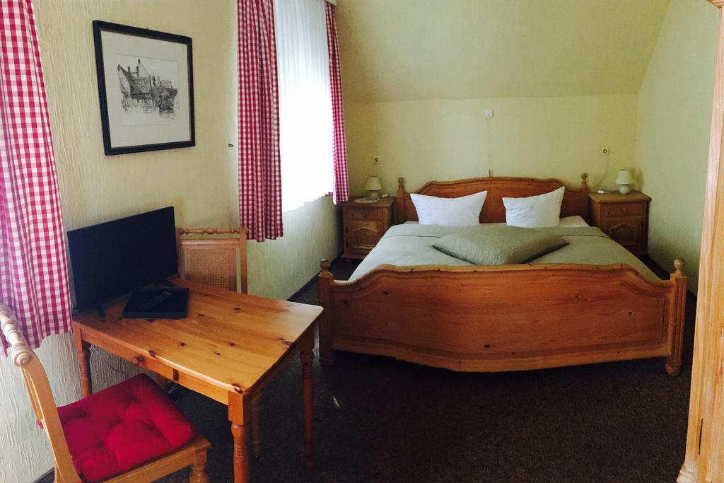 Riverside Airport Hotel Kelsterbach Esterno foto
